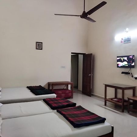 Prashanth Family Homestay マディケーリ エクステリア 写真